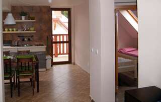 Апартаменты Apartament w Kletnie Строне-Слёнске Апартаменты-8